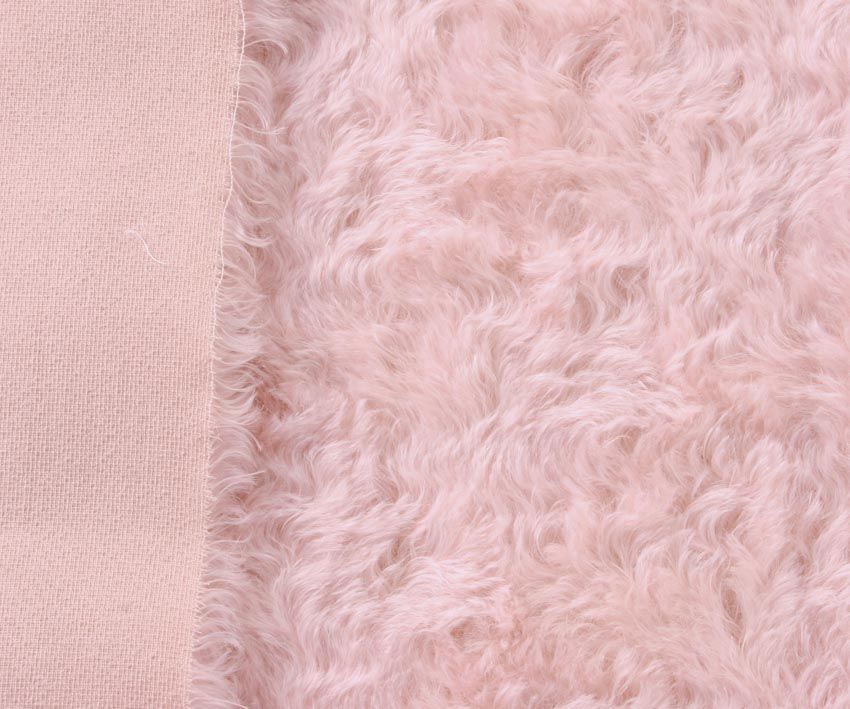 NIEUW BINNEN Mohair - middeldicht gekruld - ca 20mm pool - 140cm breed (154-099)