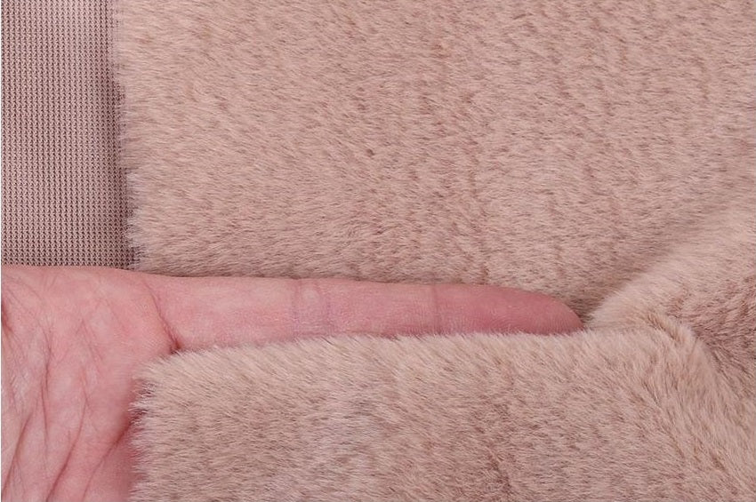 Superzachte synthetische stof met 10mm pool - taupe (410-006)