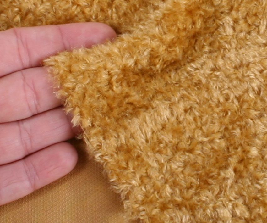 NIEUW BINNEN Viscose - middeldicht - gekruld - ca 7mm pool - 140cm breed (4079)