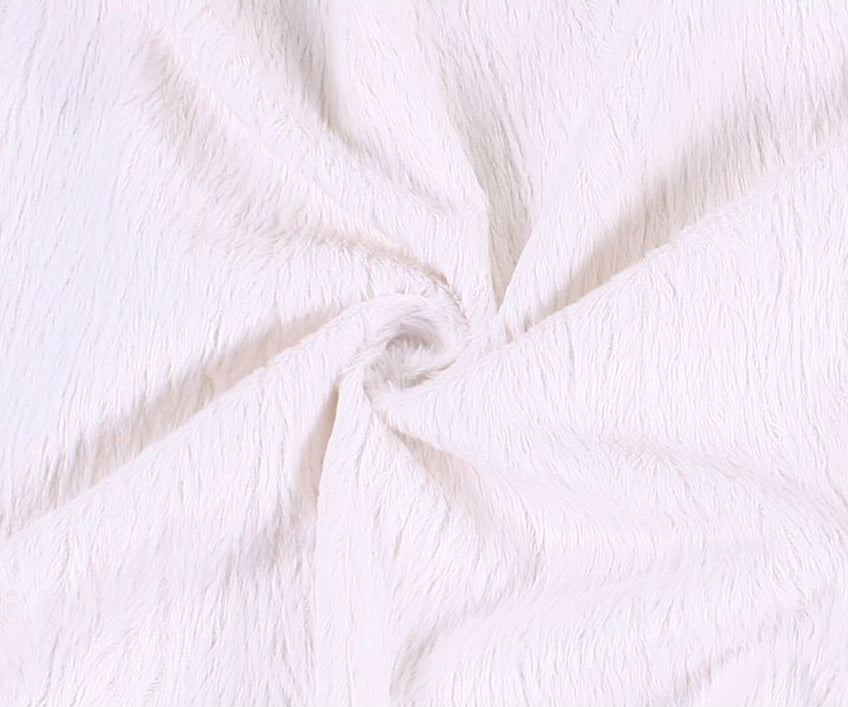 Viscose - middeldicht - recht - ca 6mm pool - 140cm breed - wit (4091)