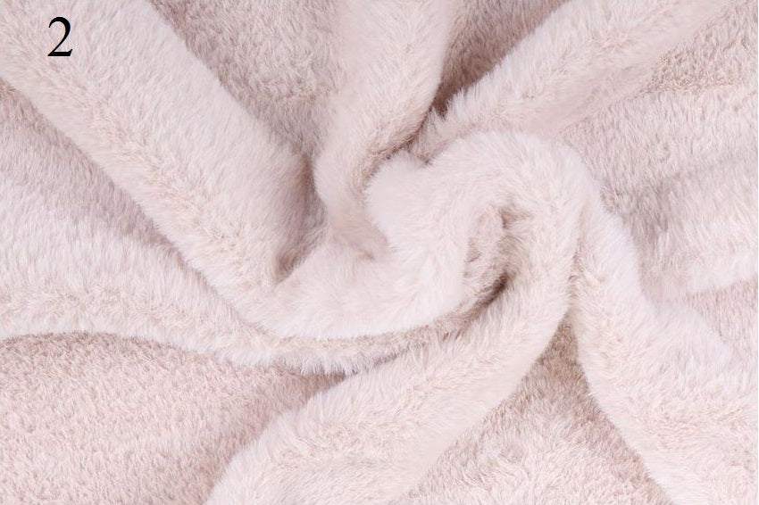 Superzachte synthetische stof met 10mm pool - creme (410-002)