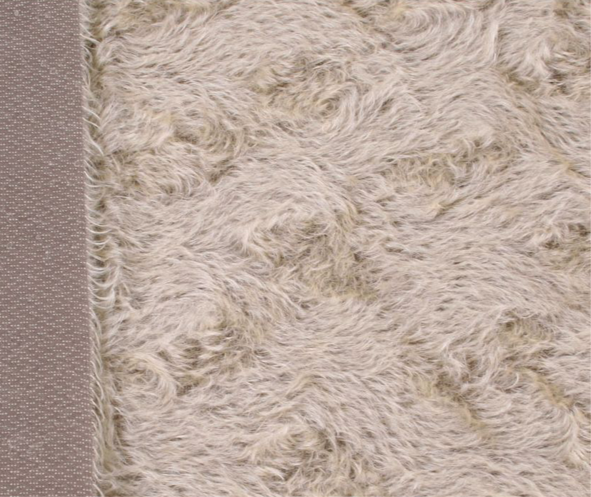Mohair - Middeldicht lichte krul - ca 14mm pool - 140cm breed - 987