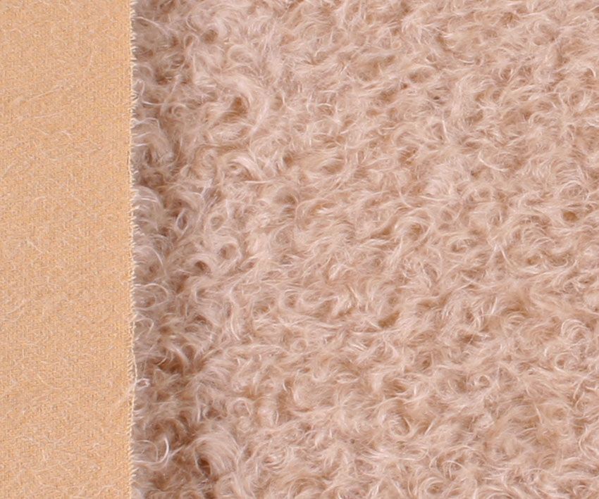 Nieuw! Mohair - dicht gekruld - ca 17mm pool 747