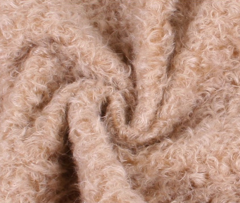 Mohair - dicht gekruld - ca 17mm pool - lap 22x70cm - oudroze - 747