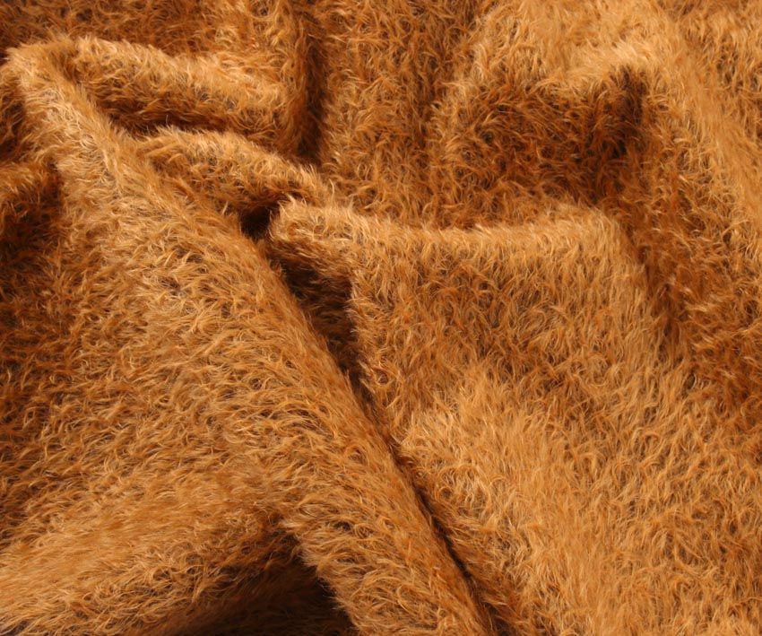 NIEUW BINNEN Mohair - Open / Middeldicht gekruld - ca 16mm pool - 140cm breed  - 151-042