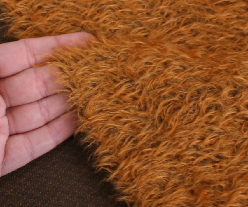 NIEUW BINNEN Mohair - Open / Middeldicht gekruld - ca 16mm pool - 140cm breed  - 151-042