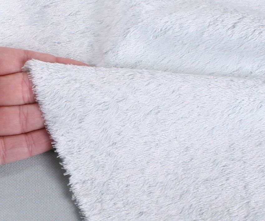 Viscose - dicht - recht - ca 6mm pool - 140cm breed - babyblauw (190-903)