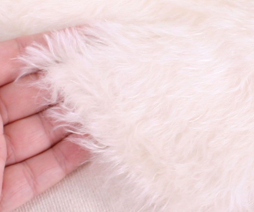 Mohair - middeldicht - ca 25 mm pool - 140 cm breed - wit (226-150)