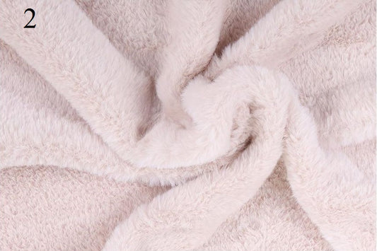 Superzachte synthetische stof met 10mm pool - creme (410-002)