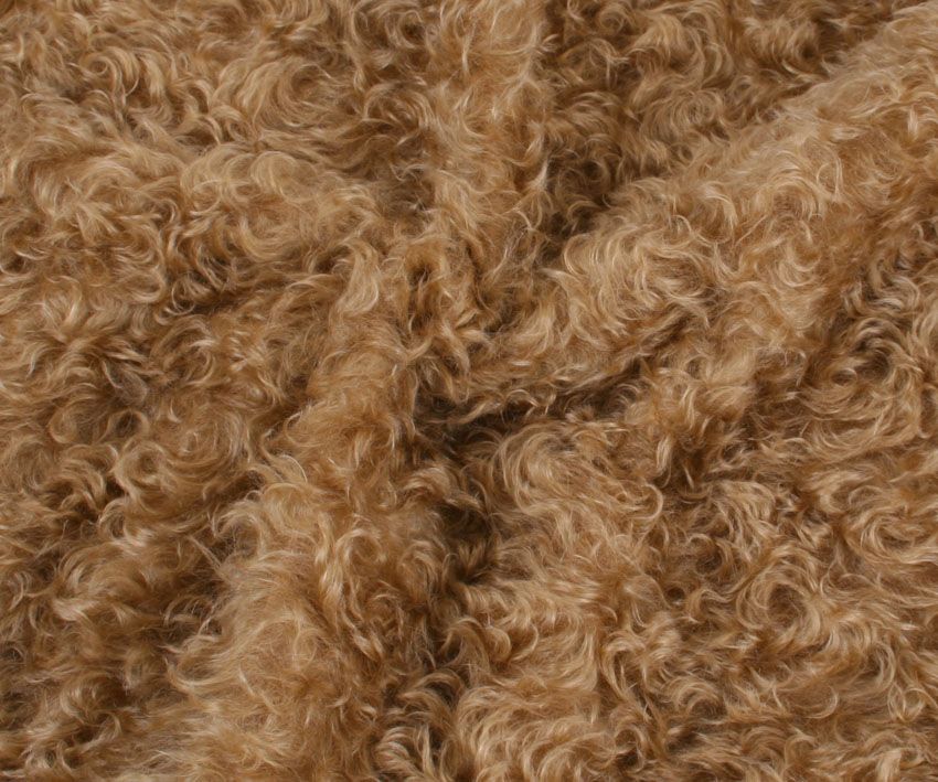 Mohair - Middeldicht gekruld - ca 41mm pool - 140 cm breed (4112)