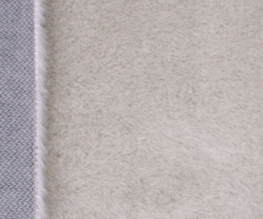 Nieuw! Mohair - middeldicht recht - pool ca 17mm - ijsbeerstof (4200)